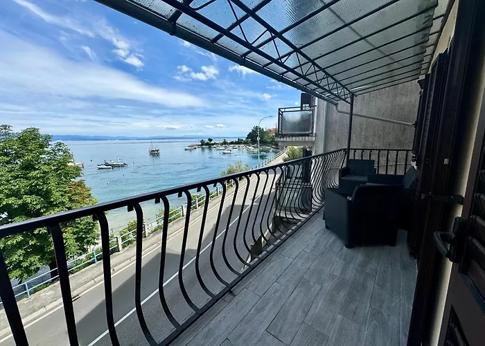 Apartment Near The Beach